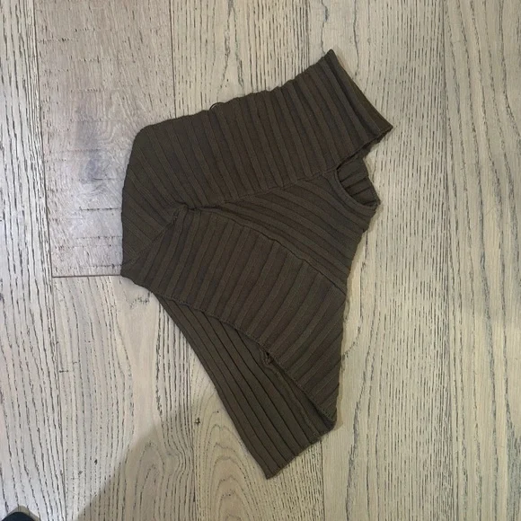 Fashion Nova Brown Ribbed Crop Top - Picture 4 of 5